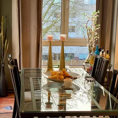 アパート 2-room Flat Near Arena N Ziggo Dome, Perfect For 2 Couples アムステルダム