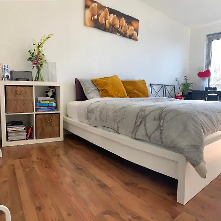 דירה 2-room Flat Near Arena N Ziggo Dome, Perfect For 2 Couples אמסטרדם